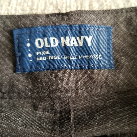 Old Navy Stretch Pixie Pants - Mid Rise - Gray - Women’s Size 8 - Picture 4 of 12